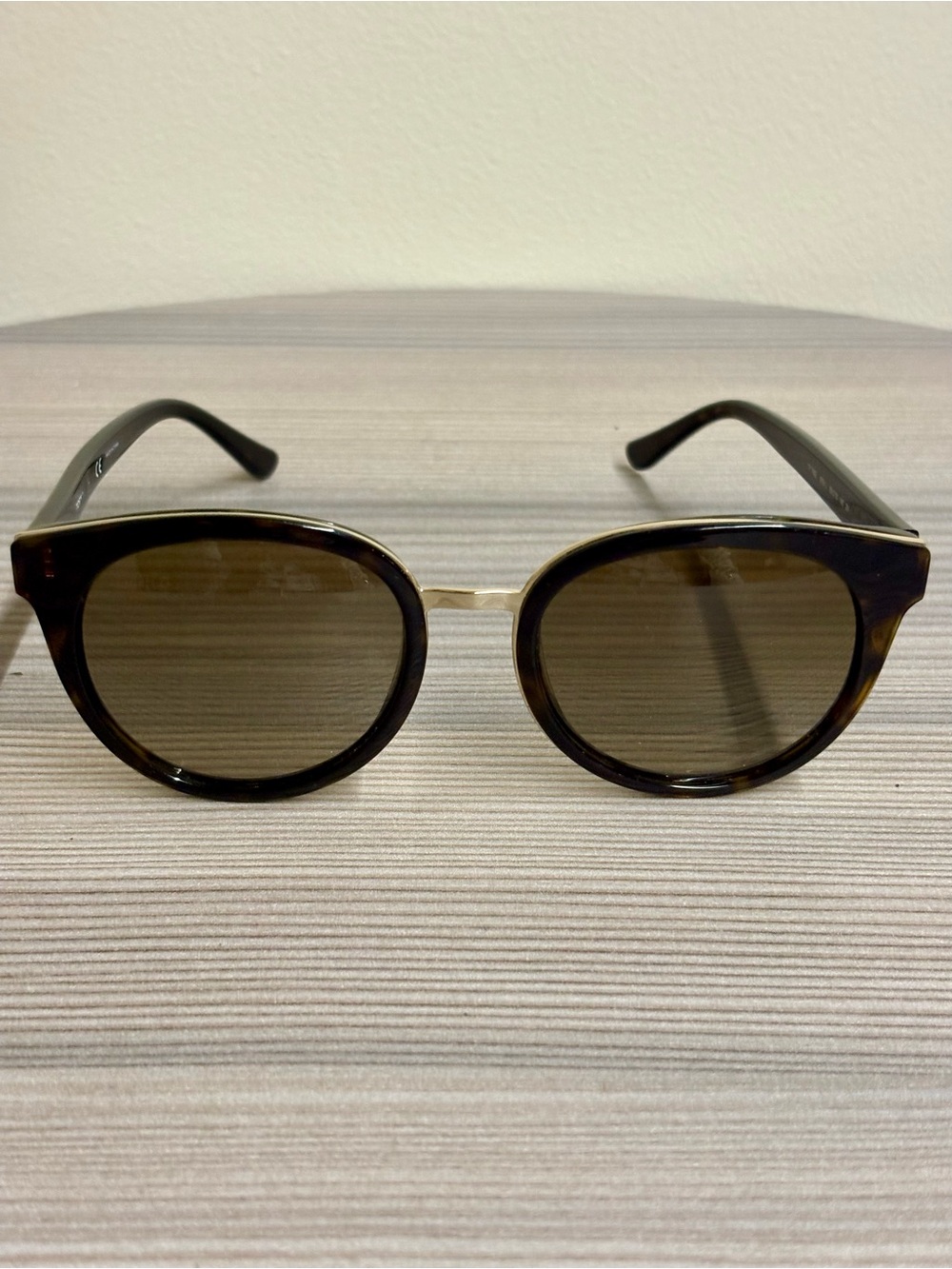 Tory Burch Tortoise & Gold Round Sunglasses + COA Authenticated
